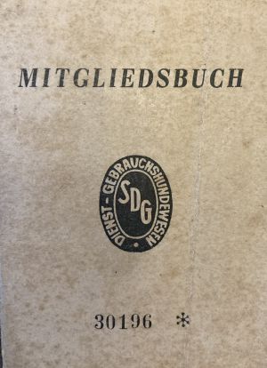 Mitgliedsbuch von Manfred Schorch.jpg
